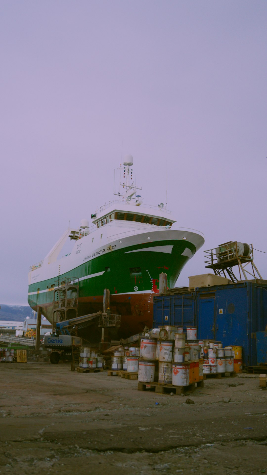 Commercial Ship Maintenance Service